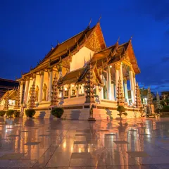 Wat Suthat e Altalena Gigante